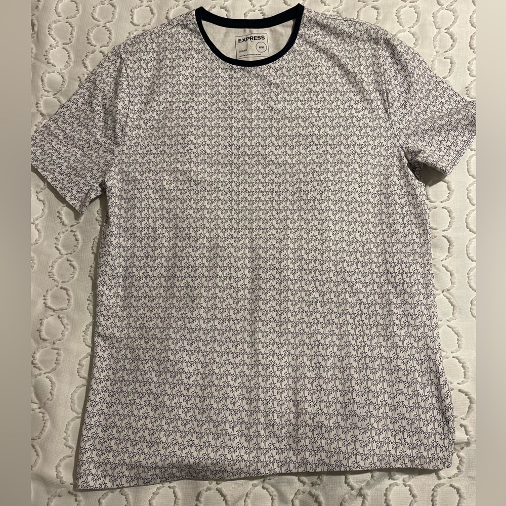Medium express T-shirt